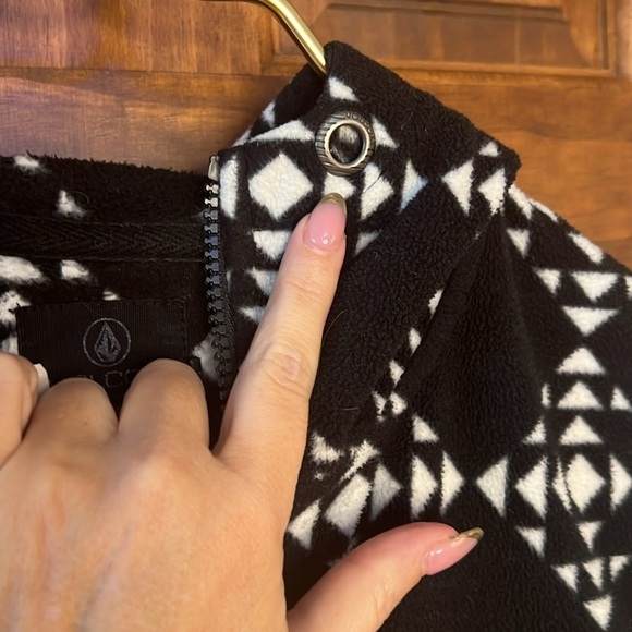 VOLCOM Jacket Cropped Fleece Zip Up with Hood | - Picture 5 of 8